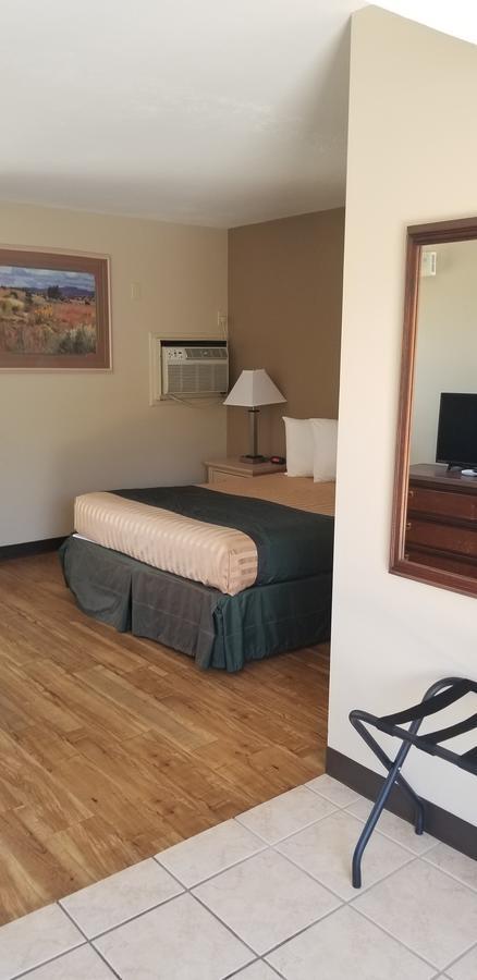 بيج Lake Powell Canyon Inn المظهر الخارجي الصورة