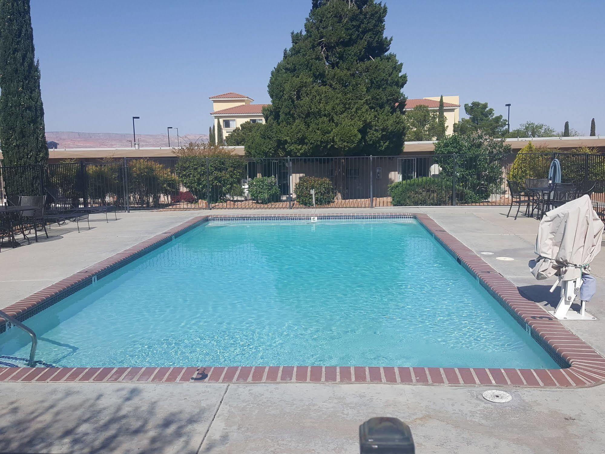 بيج Lake Powell Canyon Inn المظهر الخارجي الصورة